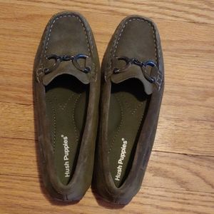 Size 9 Hush Puppies Loafer